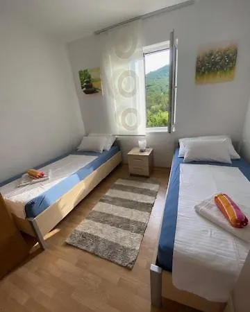 Appartement Tasha *
